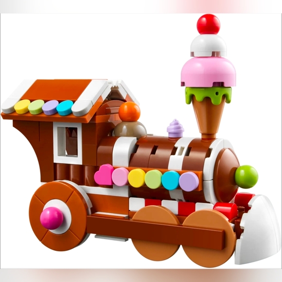 LEGO® Creator Celebration Series: Gingerbread Train Ornament (40777) - Picture 3 of 4